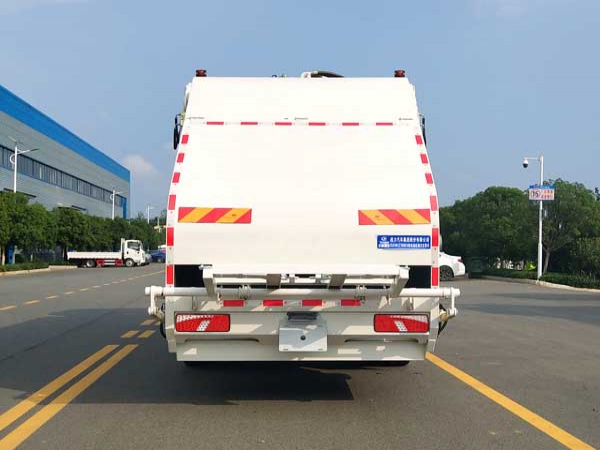 比亚迪纯电动压缩式垃圾车