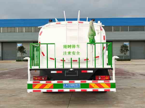 东风纯电动洒水车