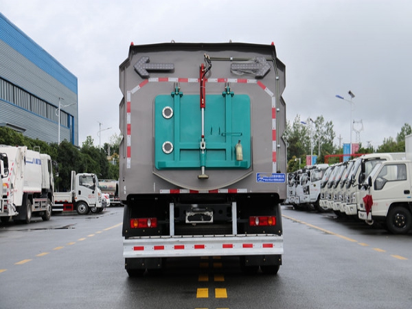 天锦15方纯电动洗扫车