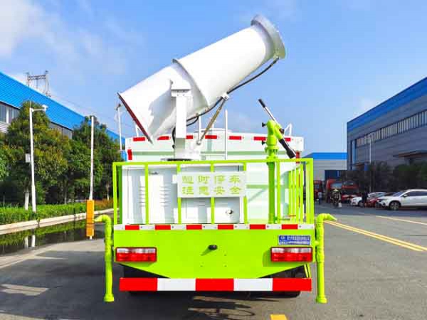 5方纯电动雾炮车